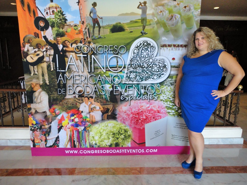 WPIC Danielle Andrews Sunkel in front of Bodas y Eventos sign
