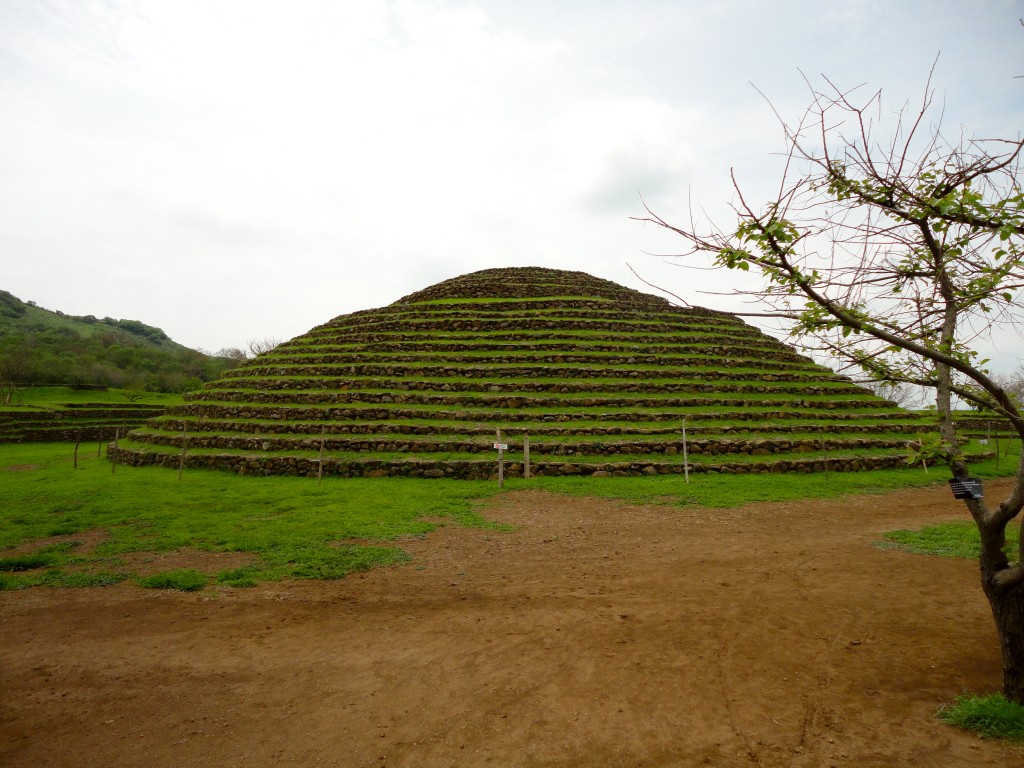 One of the pyramids at Gauchimontones