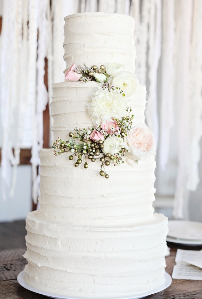 Cake for 1920s inspired wedding styleshoot