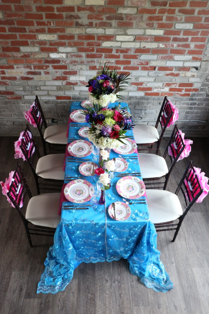 blue and pink wedding table