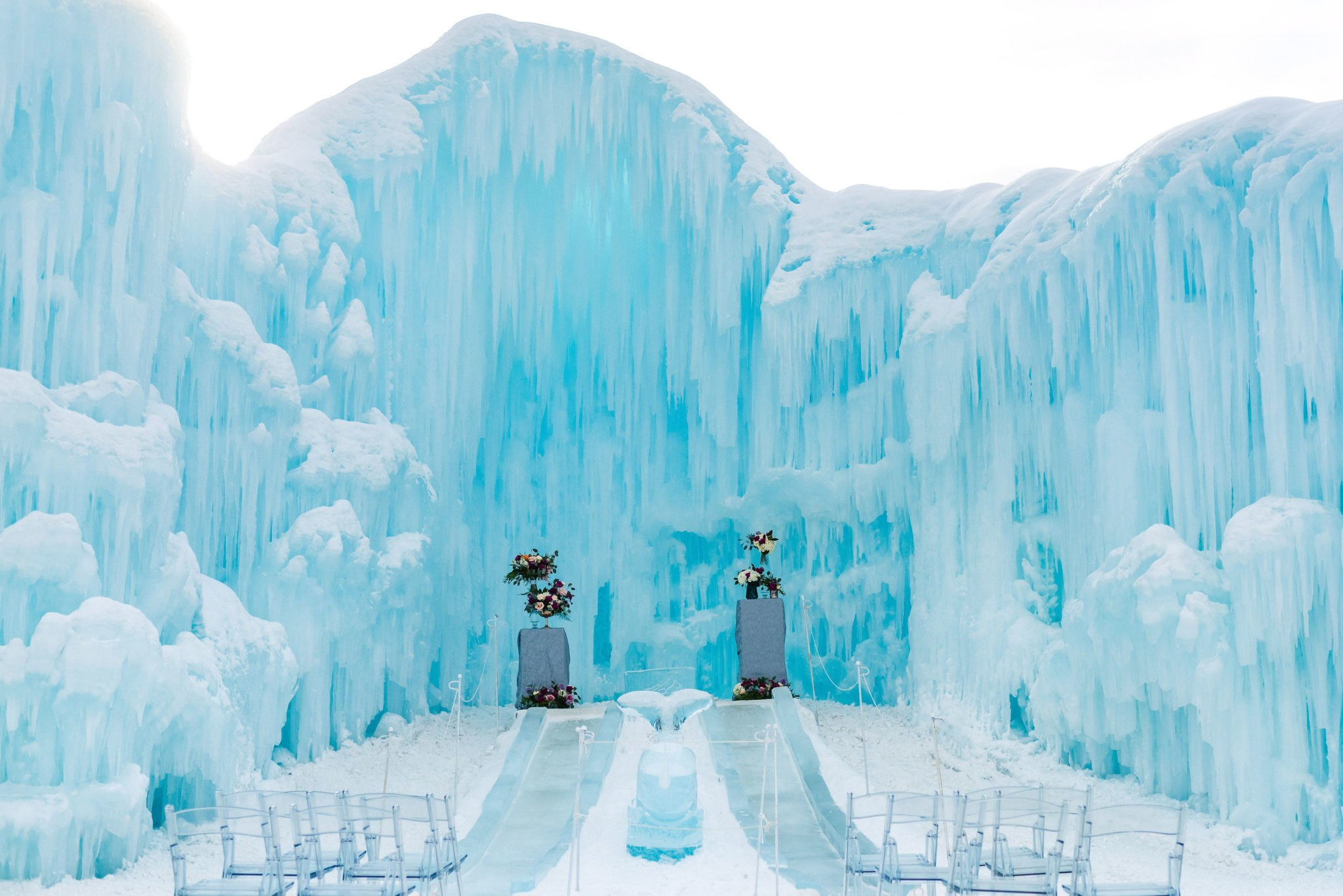 Winter Wedding Inspiration at Edmonton Ice Castle wpic.ca