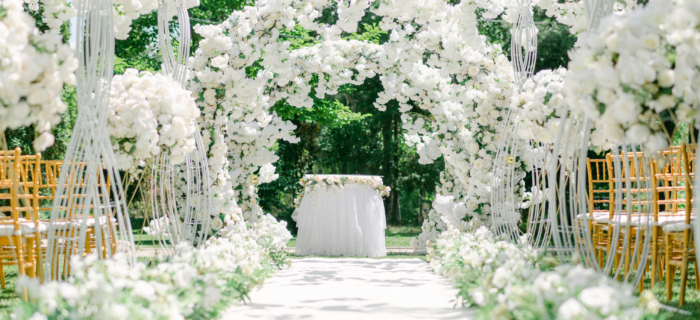 luxury outdoor wedding ceremony