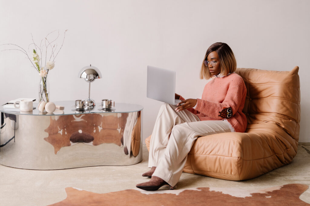 wedding planner working on laptop